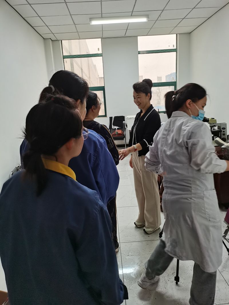 能礦錳業(yè)：為38名女工篩查“兩癌”、443名職工進(jìn)行職業(yè)健康體檢